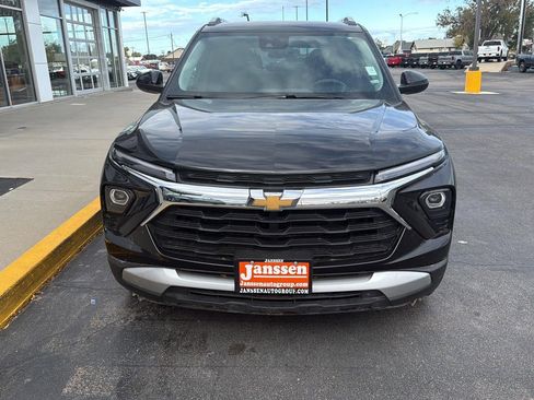 Used 2025 Chevrolet TrailBlazer LT image 8