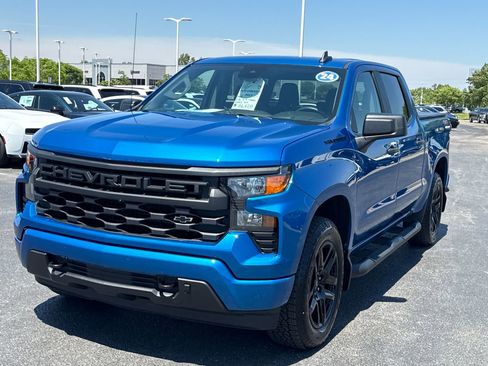 Used 2024 Chevrolet Silverado 1500 Custom AWD/4WD image 7