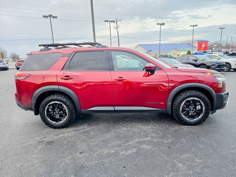 Used 2023 Nissan Pathfinder Rock Creek image 13