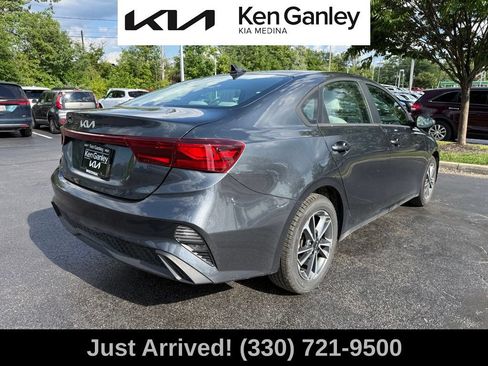 Certified 2023 Kia Forte LXS w/ LXS Technology Package FWD image 5