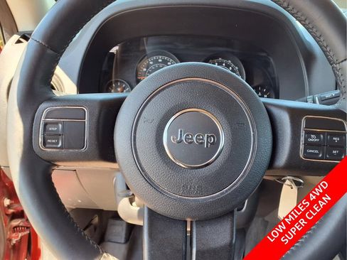 Used 2015 Jeep Patriot Latitude AWD/4WD image 19