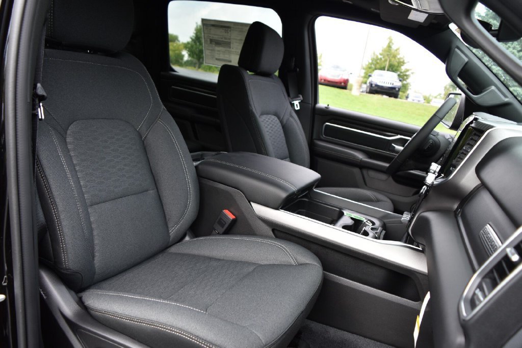 New 2026 RAM 1500 Big Horn AWD/4WD image 29