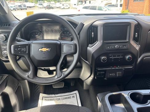 Used 2022 Chevrolet Silverado 2500 Custom w/ Custom Convenience Package AWD/4WD image 17