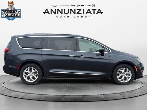 Used 2020 Chrysler Pacifica Touring-L Plus w/ Tire & Wheel Group FWD image 6