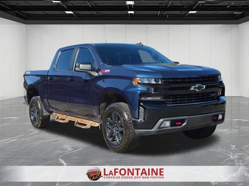 Used 2021 Chevrolet Silverado 1500 LT Trail Boss w/ Bed Protection Package AWD/4WD image 7