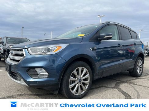 Used 2018 Ford Escape Titanium image 7