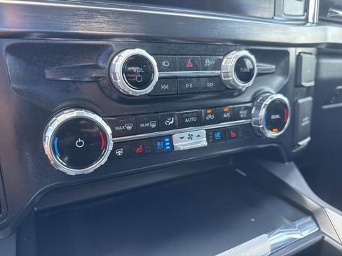 Used 2025 Ford F250 Lariat w/ Lariat Ultimate Package AWD/4WD image 6