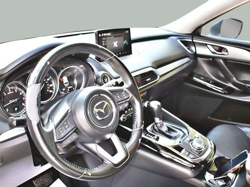 Used 2020 MAZDA CX-9 Touring image 11