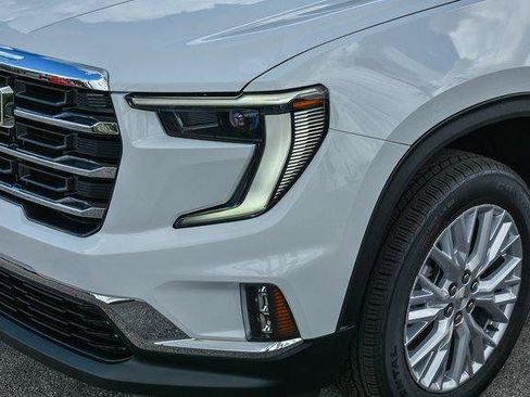 New 2026 GMC Acadia Elevation w/ Elevation Premium Package image 5