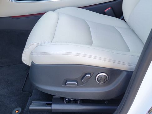 Certified 2026 Genesis GV70 2.5T image 15