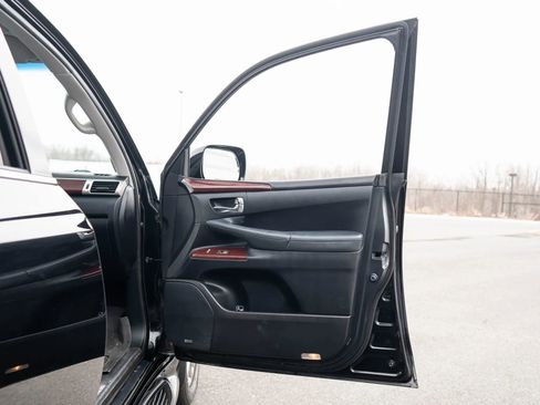 Used 2015 Lexus LX 570 4WD image 53