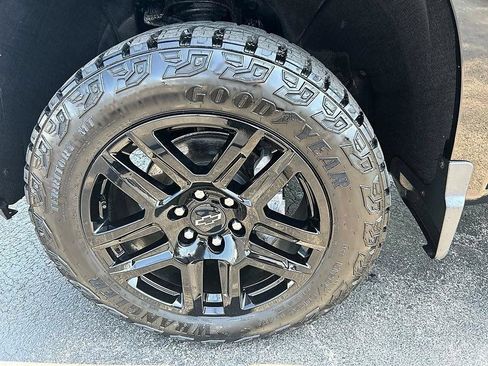 Used 2023 Chevrolet Silverado 1500 LT Trail Boss w/ Convenience Package II AWD/4WD image 36