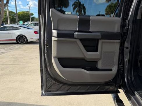 Used 2017 Ford F150 XLT image 15