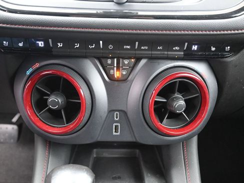 Used 2020 Chevrolet Blazer RS image 27