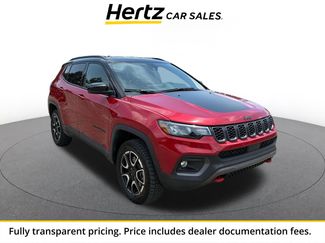 Used 2025 Jeep Compass Trailhawk AWD/4WD video 1