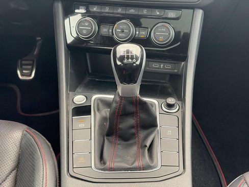 Used 2023 Volkswagen Jetta GLI Autobahn FWD image 15