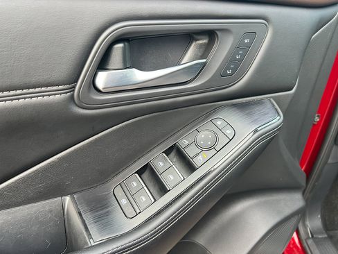 Used 2023 Nissan Rogue SL w/ SL Premium Package image 13