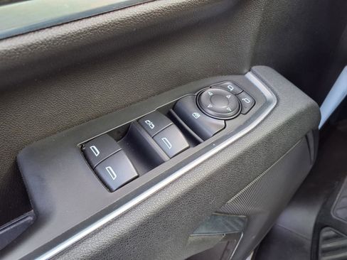 Used 2025 Chevrolet Silverado 2500 LT w/ Convenience Package image 21