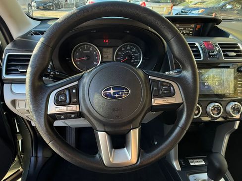Used 2017 Subaru Forester 2.5i Premium w/ All-Weather Package AWD/4WD image 32