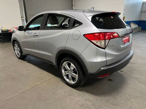Used 2022 Honda HR-V LX image 5