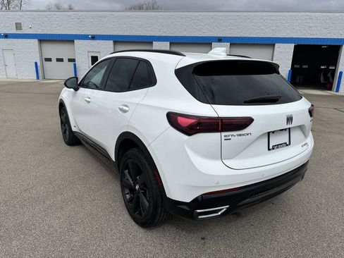 Used 2025 Buick Envision Sport Touring image 3