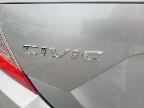 Used 2020 Honda Civic Touring image 10