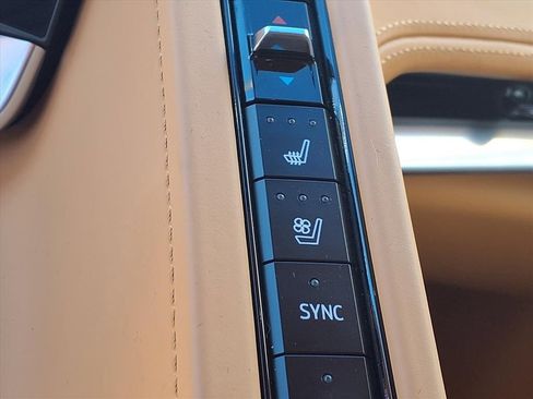 Used 2023 Chevrolet Corvette Stingray Premium Conv w/ Z51 Performance Package image 11