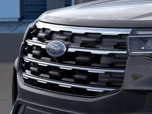 New 2026 Ford Explorer Active image 17