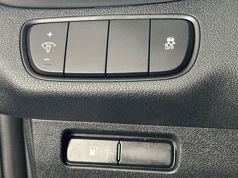Used 2019 Kia Sorento L image 22
