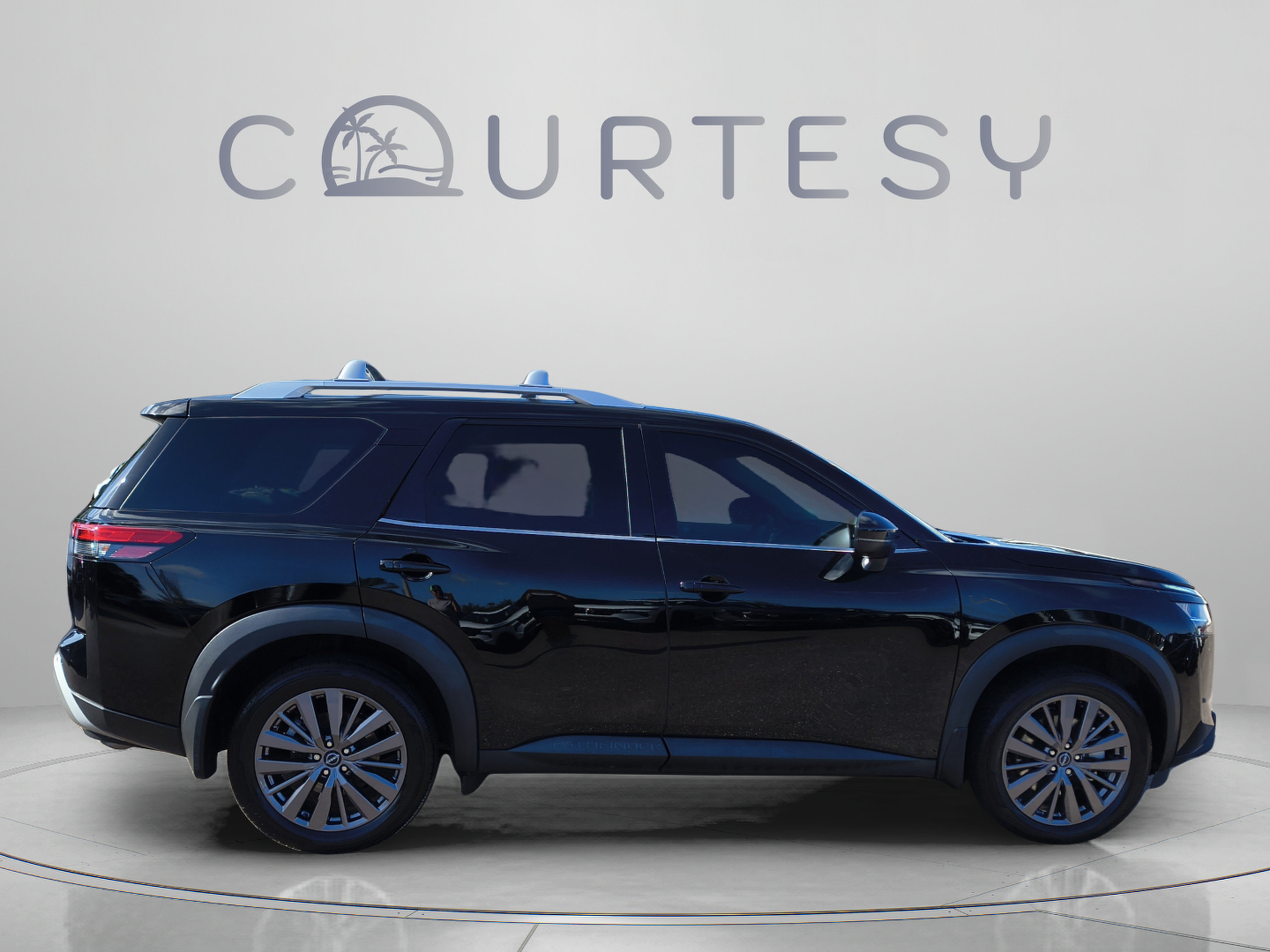 Certified 2023 Nissan Pathfinder SL w/ SL Premium Package FWD image 8