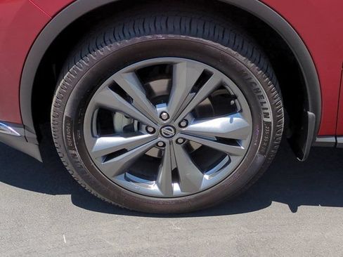 Used 2020 Nissan Murano Platinum w/ Cargo Package FWD image 9
