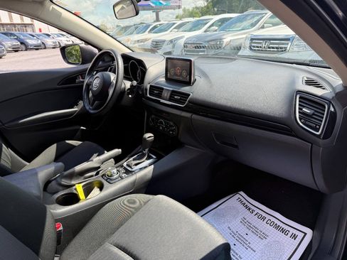 Used 2016 MAZDA MAZDA3 i Sport FWD image 31