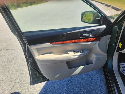 Used 2012 Subaru Outback 2.5i Limited w/ Moonroof Pkg image 22