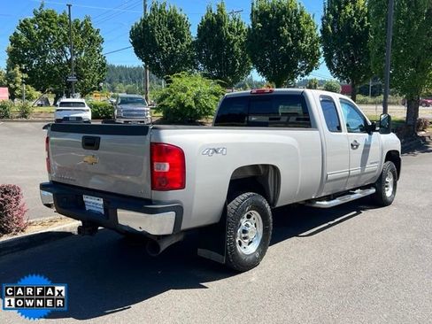 Used 2009 Chevrolet Silverado 2500 LT w/ Exterior Plus Package AWD/4WD image 7