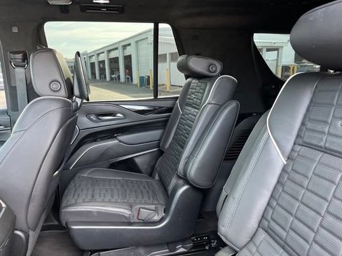 Used 2023 Cadillac Escalade V AWD/4WD image 14