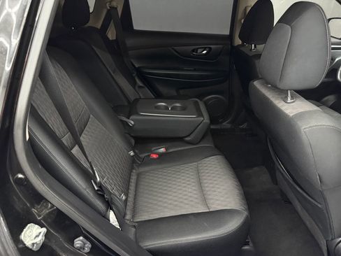 Used 2020 Nissan Rogue SV AWD/4WD image 9