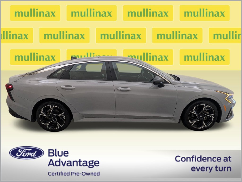 Used 2025 Kia K5 GT-Line w/ GT-Line Premium Package FWD image 2