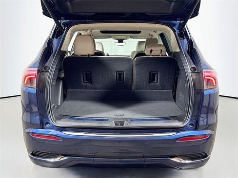 Used 2022 Buick Enclave Avenir w/ Avenir Technology Package image 26