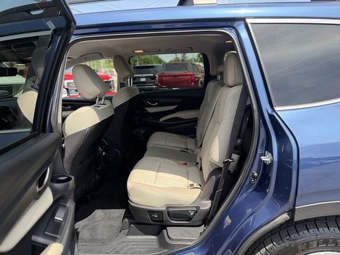 Used 2022 Subaru Ascent Premium w/ Convenience Package AWD/4WD image 11