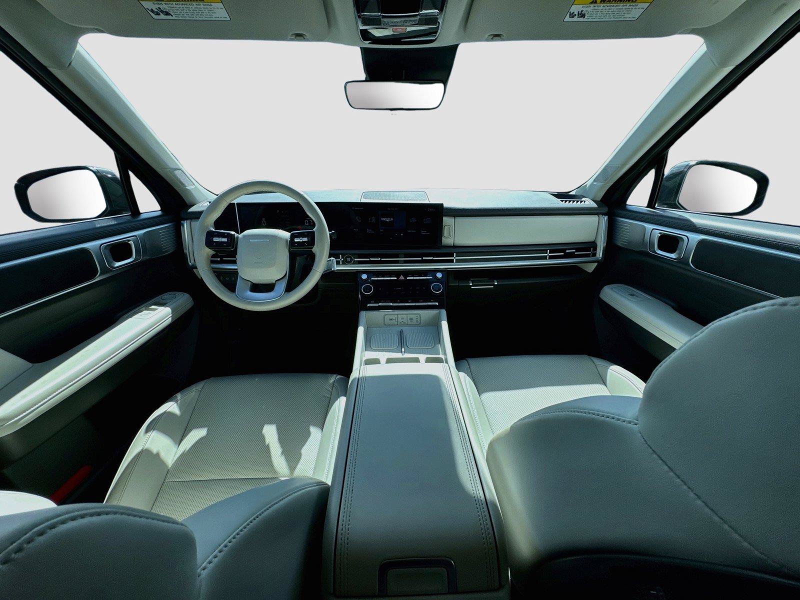 Used 2025 Hyundai Santa Fe SEL FWD image 29
