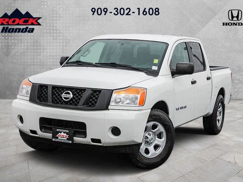 Used 2015 Nissan Titan S image 1