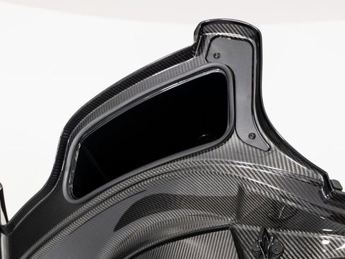 Used 2015 McLaren P1 image 11