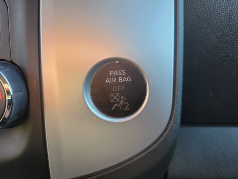 Used 2014 Nissan Frontier SV w/ SV Value Truck Package image 30