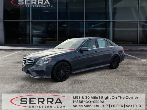 Used 2014 Mercedes-Benz E 350 4MATIC Sedan image 1