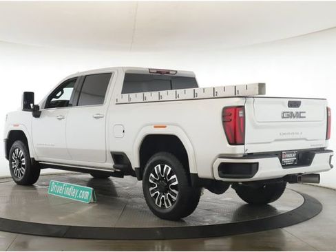 Used 2025 GMC Sierra 3500 Denali Ultimate image 8