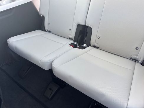 New 2025 Hyundai Santa Fe Calligraphy image 12