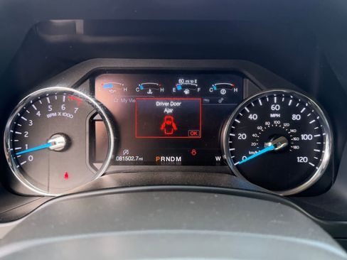 Used 2019 Ford Expedition Limited w/ Equipment Group 302A RWD image 19