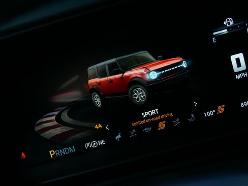 Used 2025 Ford Bronco Heritage Edition AWD/4WD image 29