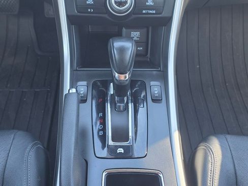 Used 2015 Honda Accord Touring image 17