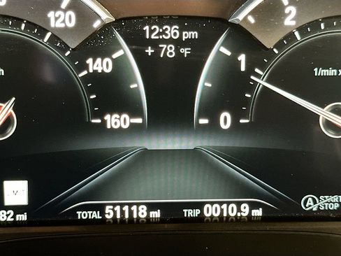 Used 2019 BMW 530i xDrive w/ Premium Package AWD/4WD image 12